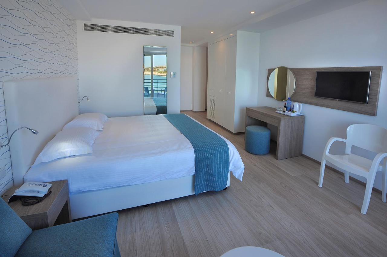 Okeanos Beach Boutique Hotel أيا نابا المظهر الخارجي الصورة