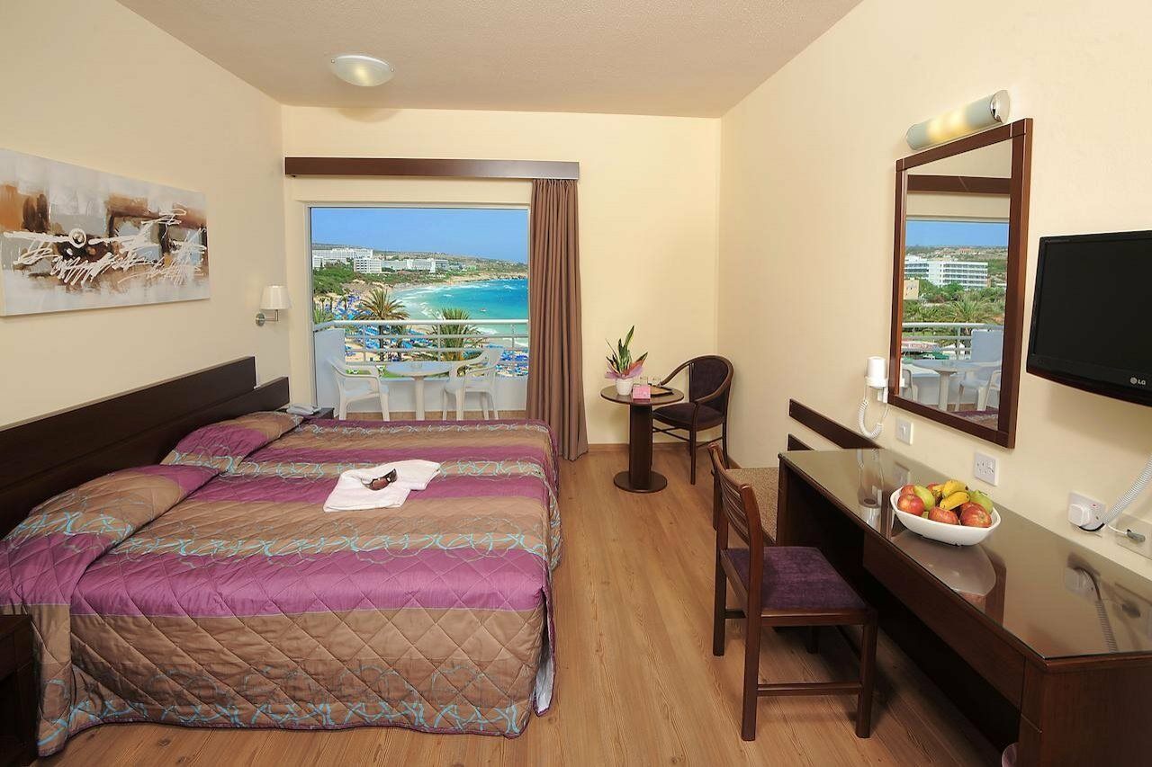 Okeanos Beach Boutique Hotel أيا نابا المظهر الخارجي الصورة